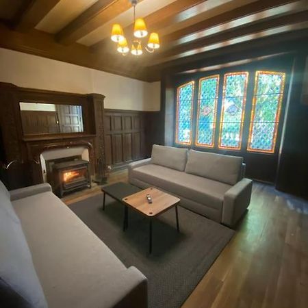 Вілла Les Fayes House Isle Екстер'єр фото